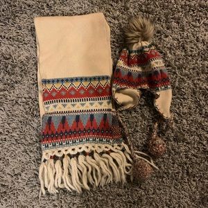 Hollister Scarf & Hat